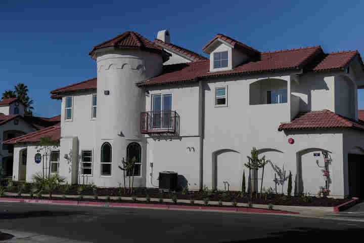 Ellis Enterprises Apartments